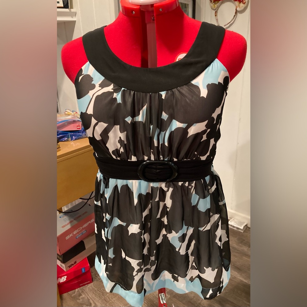 Sleeveless Office Top